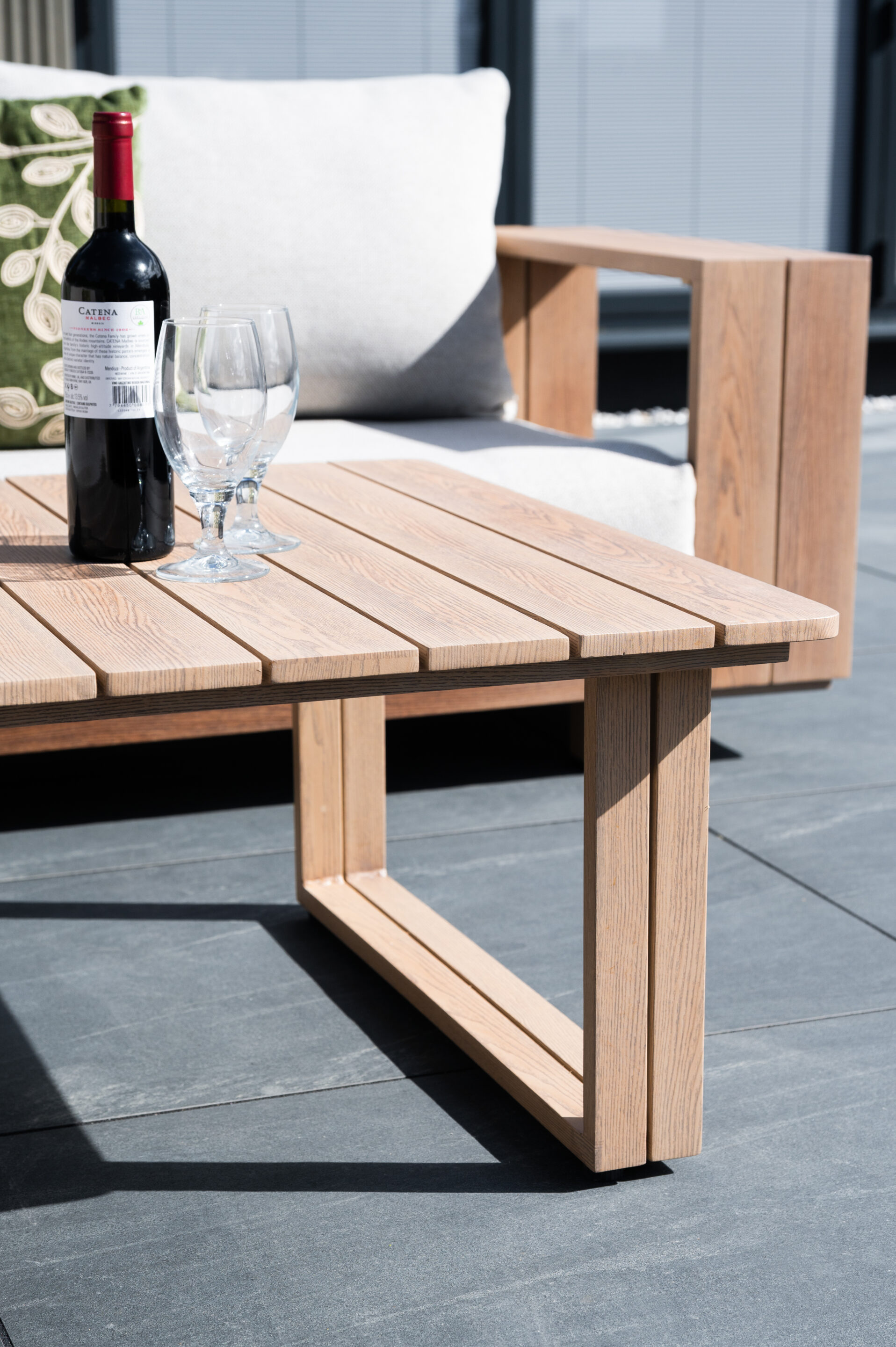 Norfolk Leisure Darlington Aluminium Corner Set with Coffee Table - Image 5