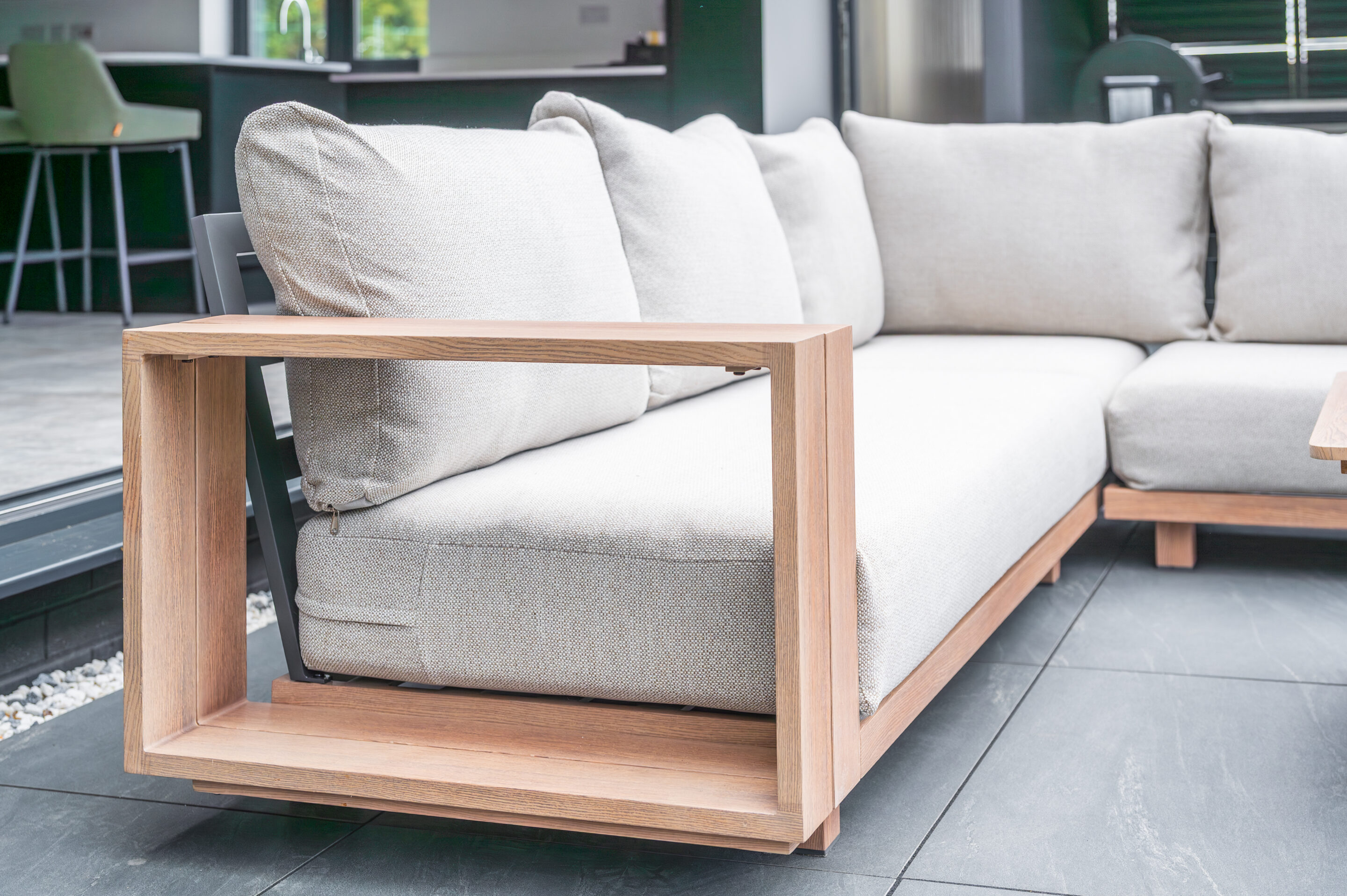 Norfolk Leisure Darlington Aluminium Corner Set with Coffee Table - Image 3
